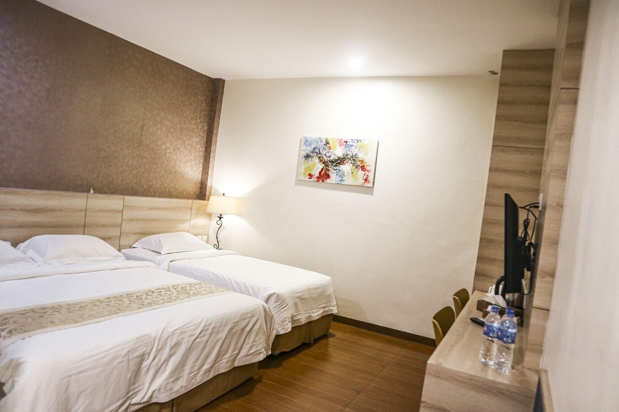 Hana Hotel Batam Exterior foto
