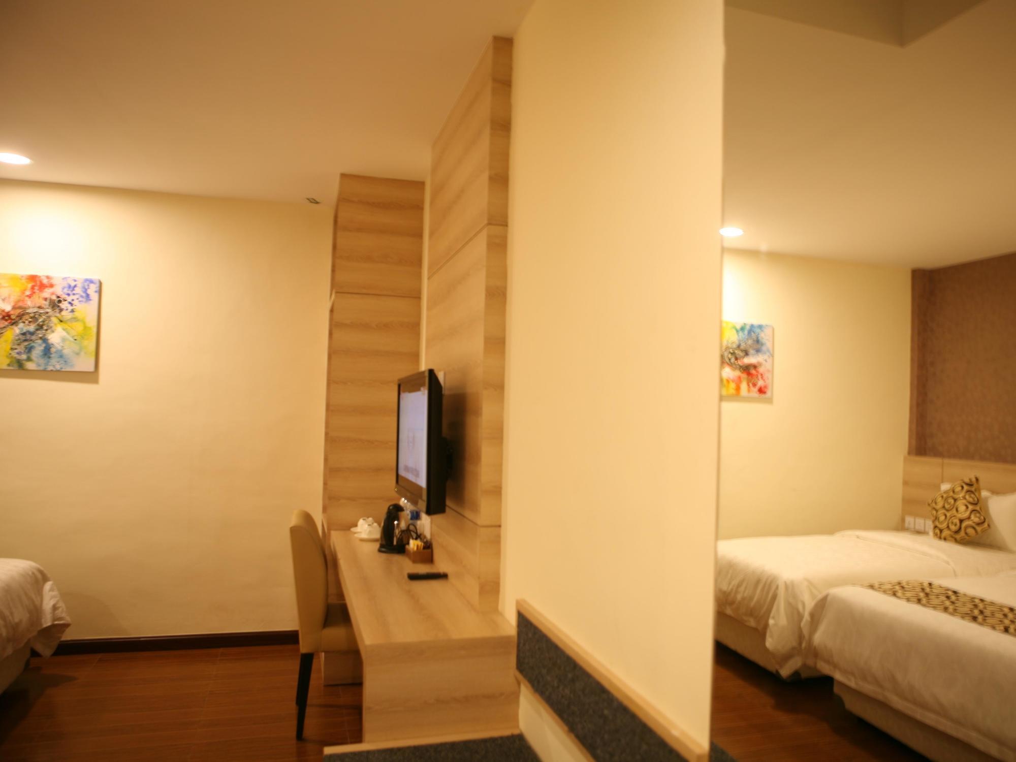 Hana Hotel Batam Exterior foto
